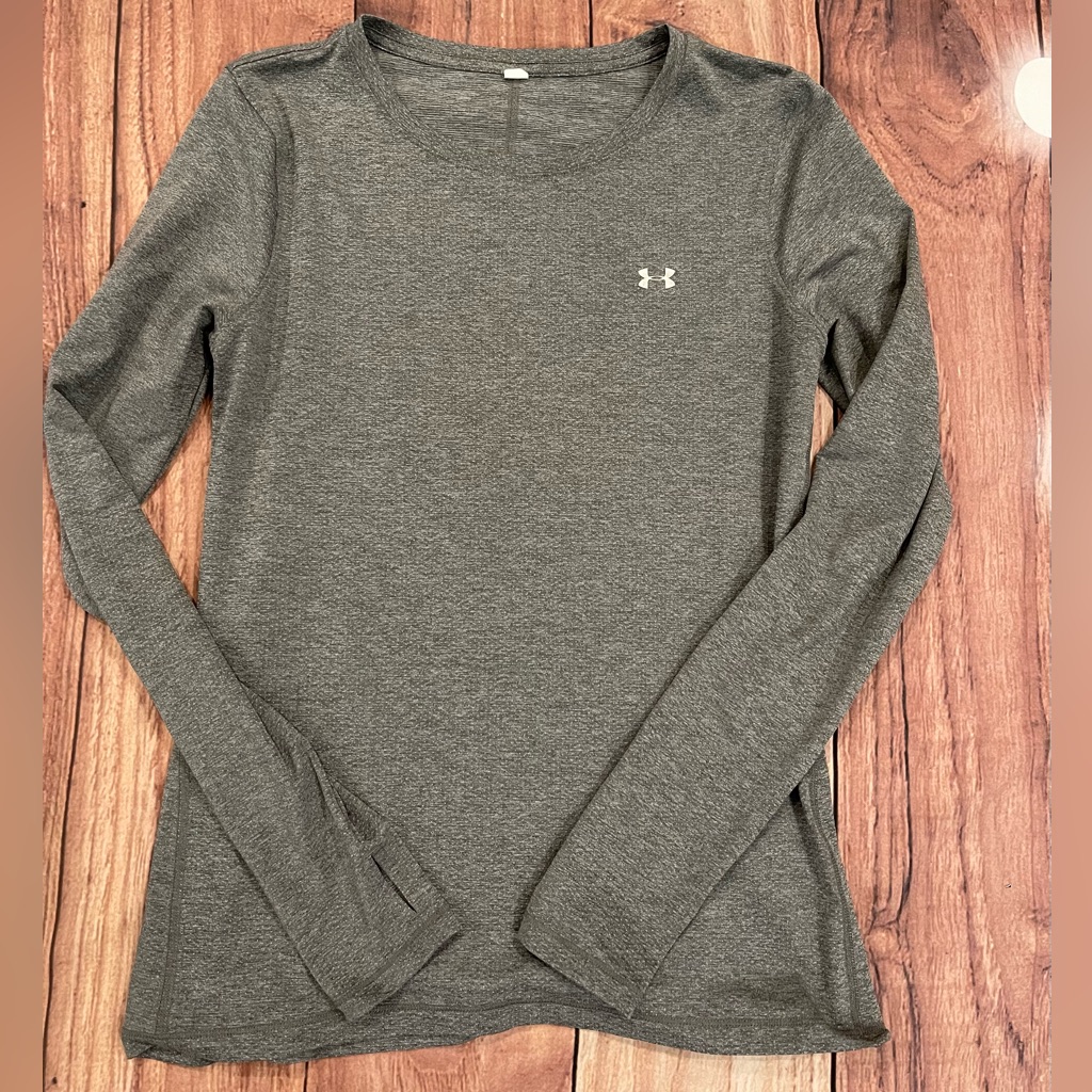 Under Armour Women’s Long Sleeve Shirt